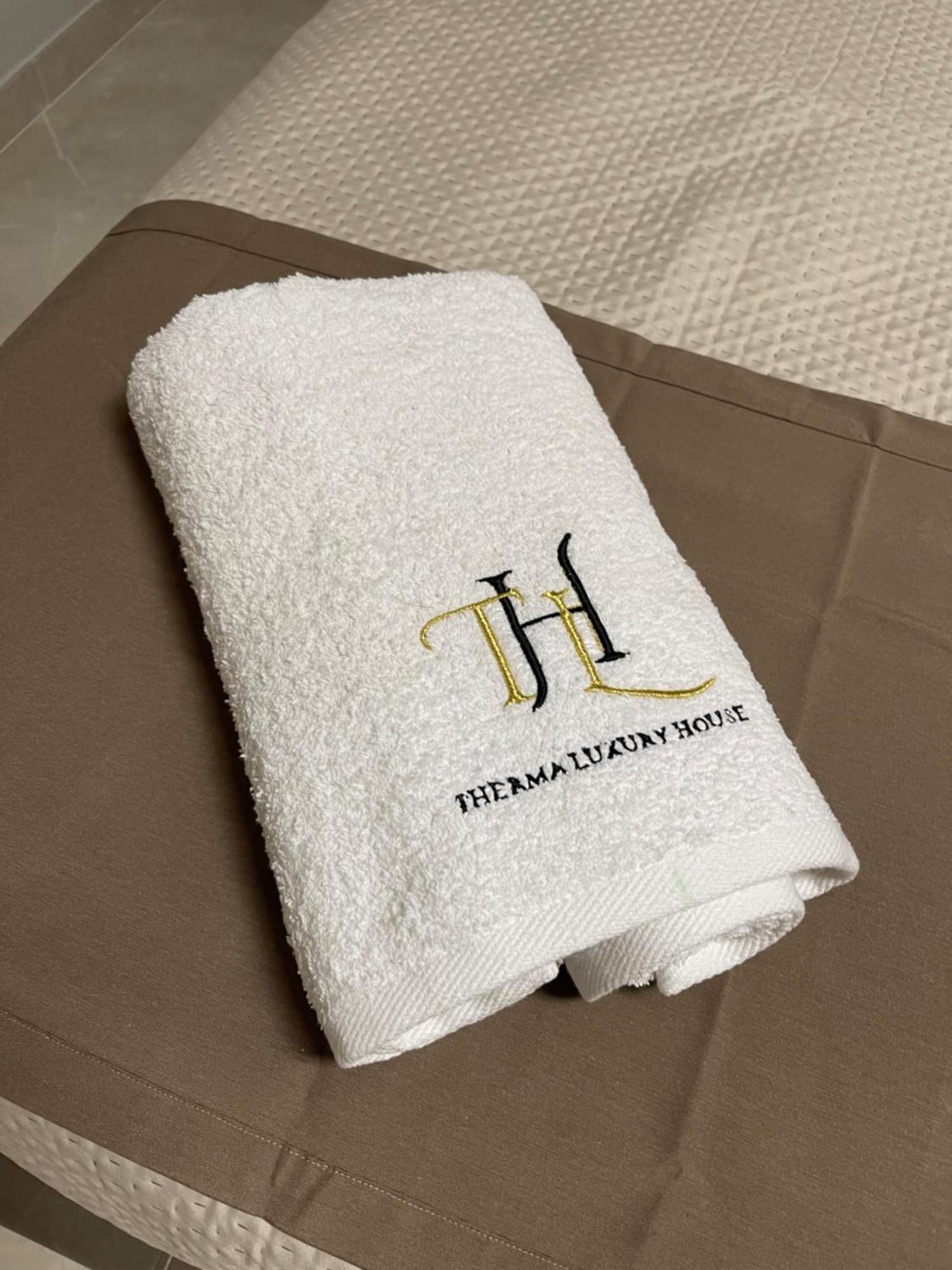 Therma Luxury House แตร์โมลิ ภายนอก รูปภาพ